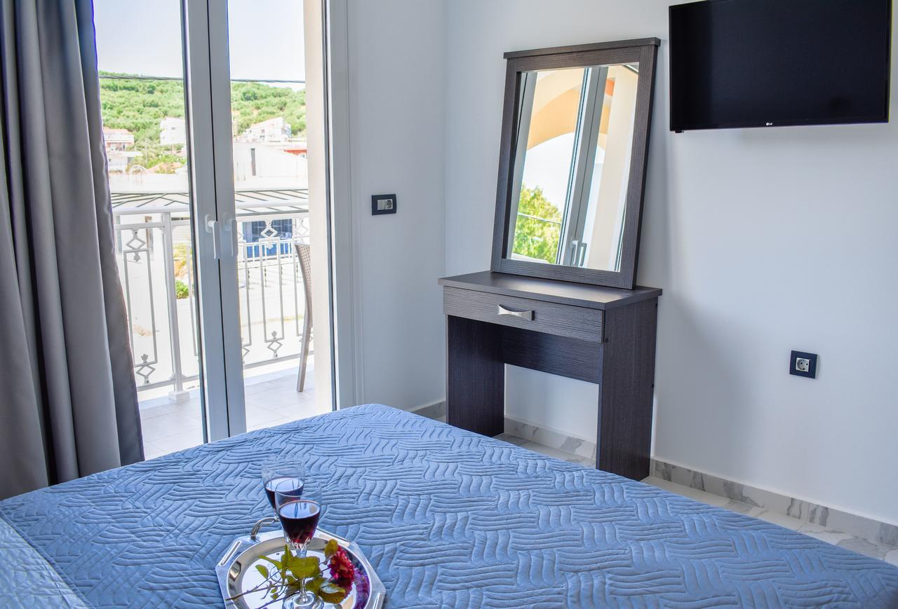 Katsaros Luxury Apts 5Min Walk To Beach Leilighet Tsiliví Eksteriør bilde