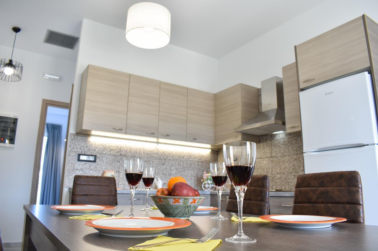 Katsaros Luxury Apts 5Min Walk To Beach Leilighet Tsiliví Eksteriør bilde
